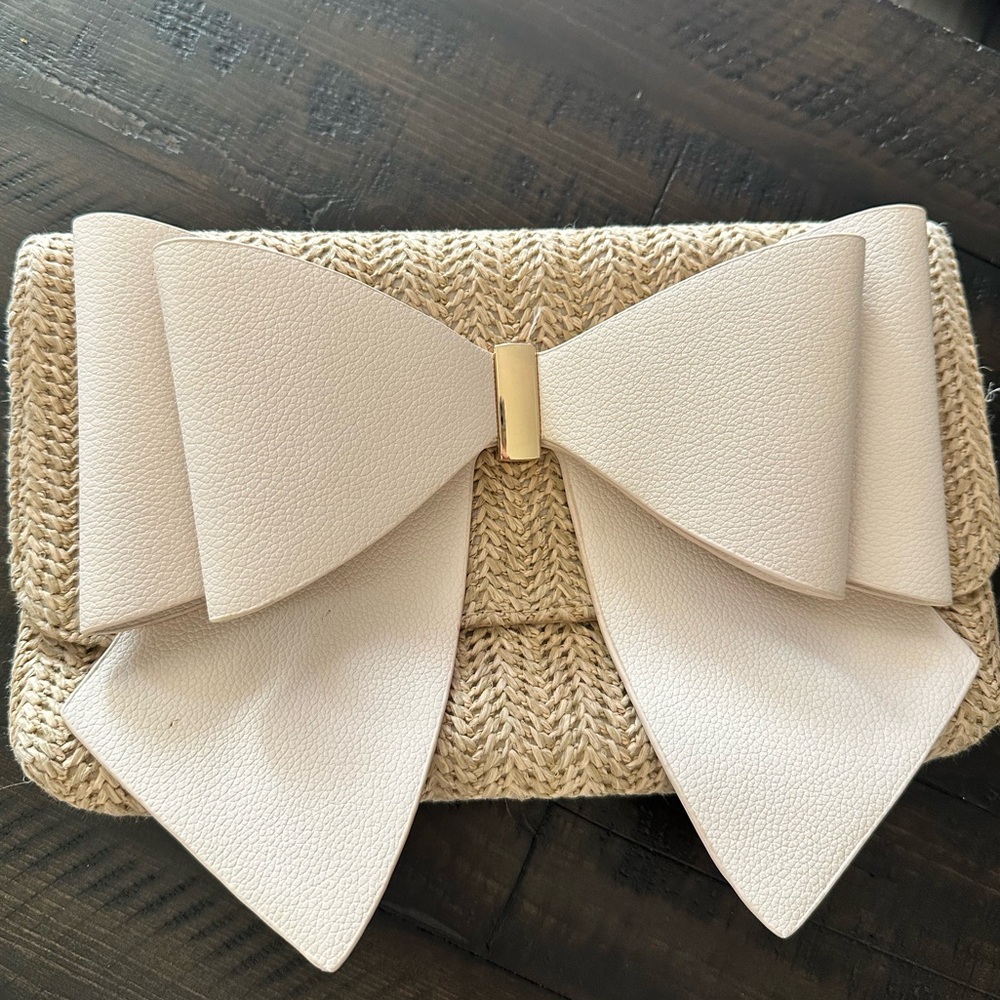 Bow crossbody bag